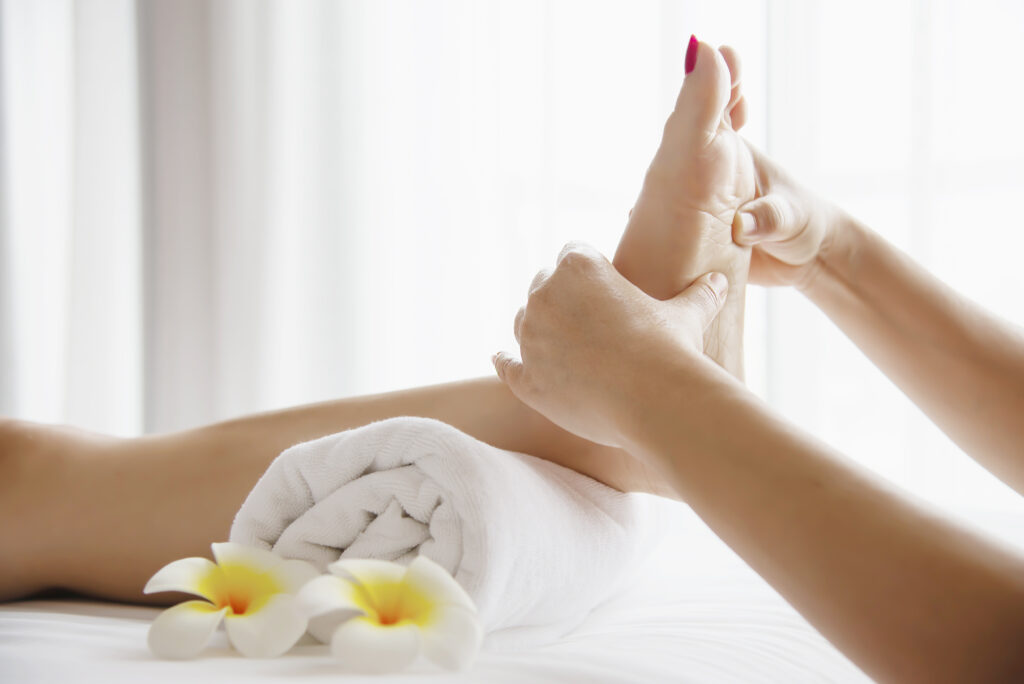 How Foot Massage Helps Reduce Stress, Anxiety & Depression